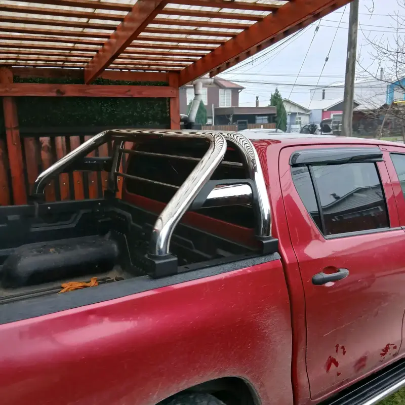 Barra antivuelco cromada para camioneta