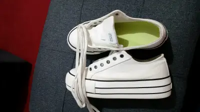Zapatillas blancas de lona Maui & Sons - miniatura 4