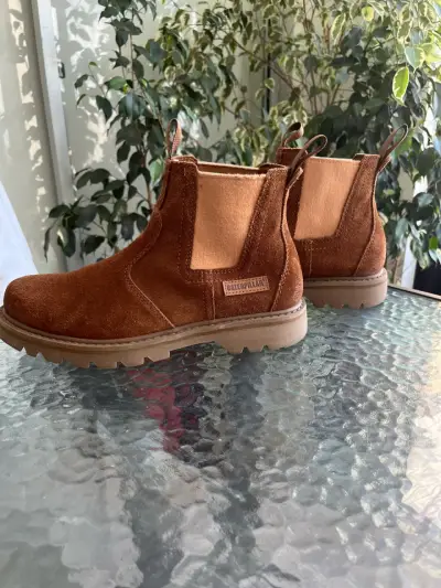 Botines chelsea marrón Caterpillar para hombre - miniatura 3
