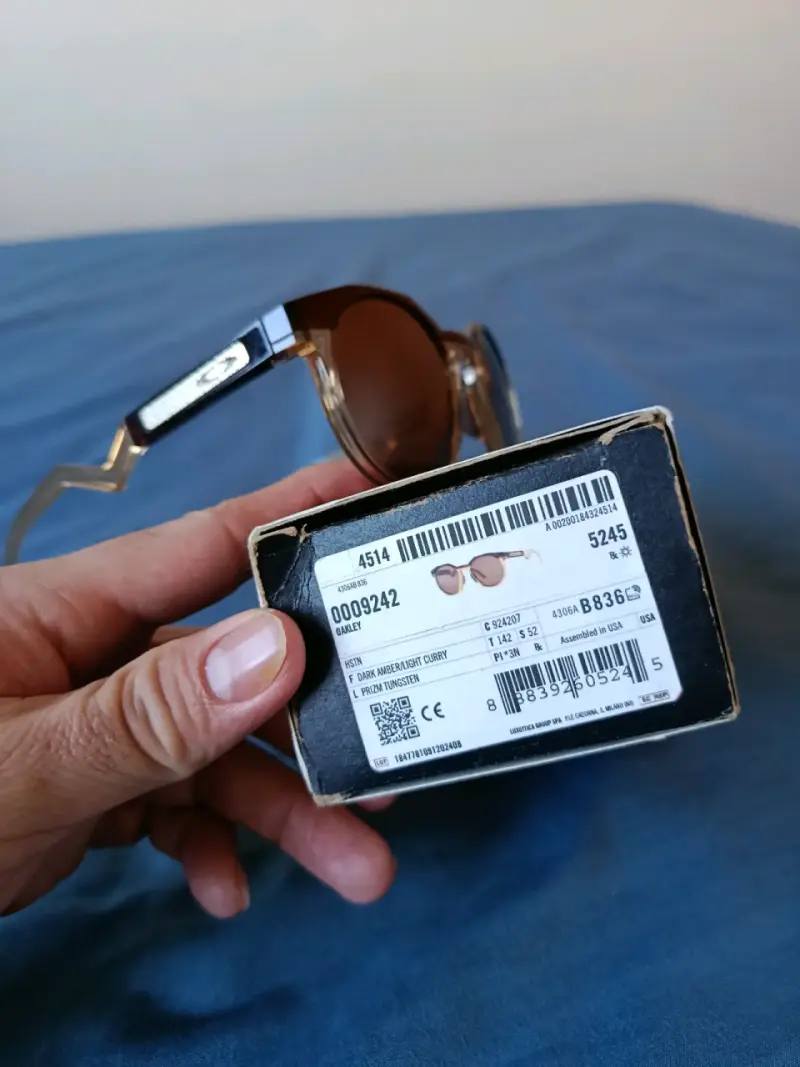 Gafas de sol Oakley con estuche original. - 3