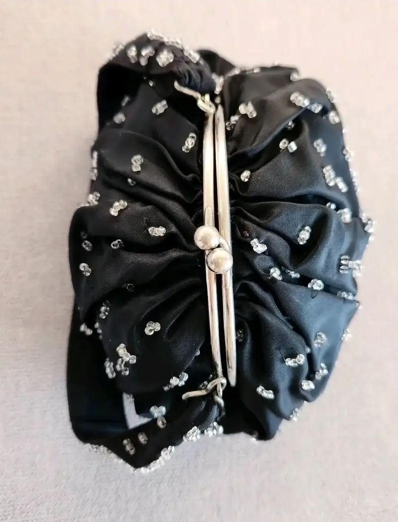 Mini bolso vintage con mostacillas - 5
