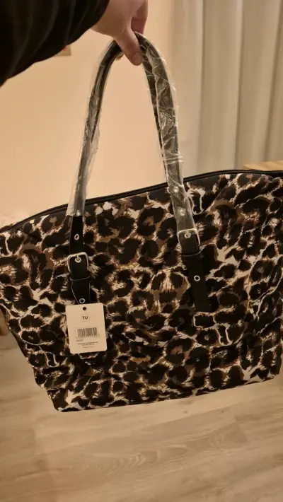 Bolso tote estampado animal print - miniatura 1