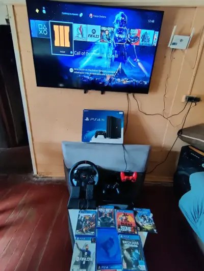 Consola Sony PS4 Pro 1TB con Juegos y Accesorios - miniatura 2