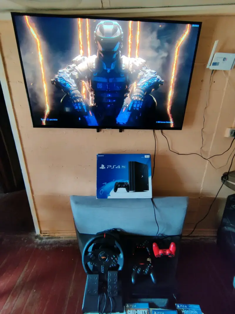 Consola Sony PS4 Pro 1TB con Juegos y Accesorios - 5