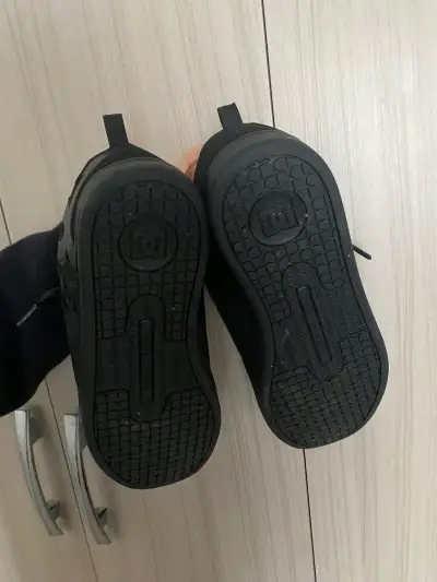 Zapatillas negras DC Shoes para mujer - miniatura 3