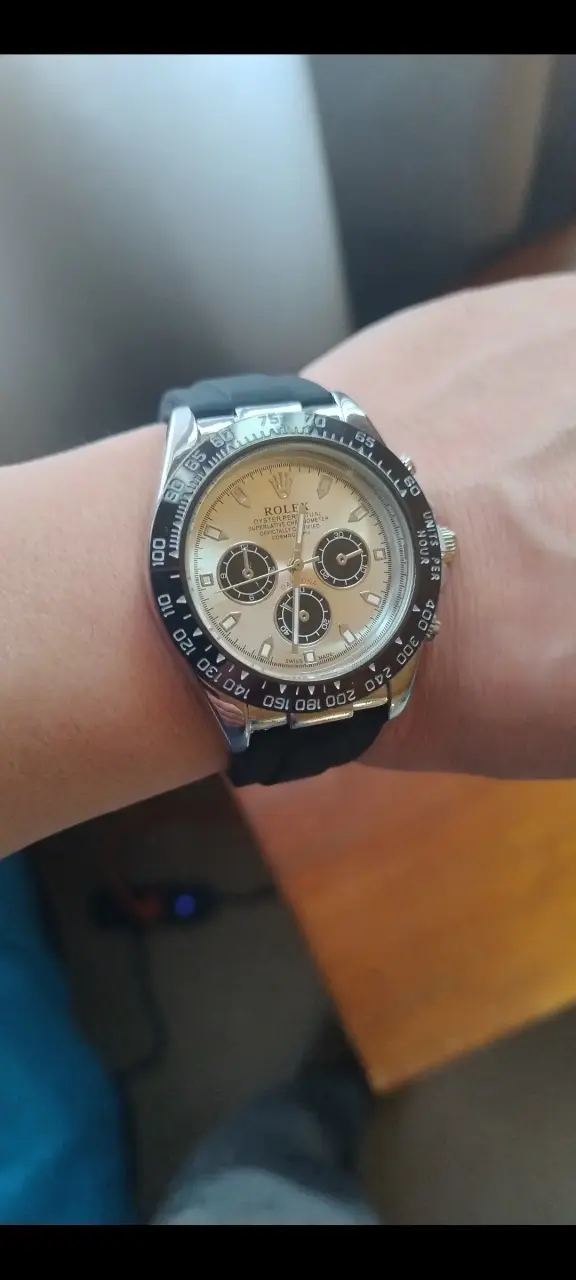 Reloj de pulsera estilo cronógrafo negro - 2