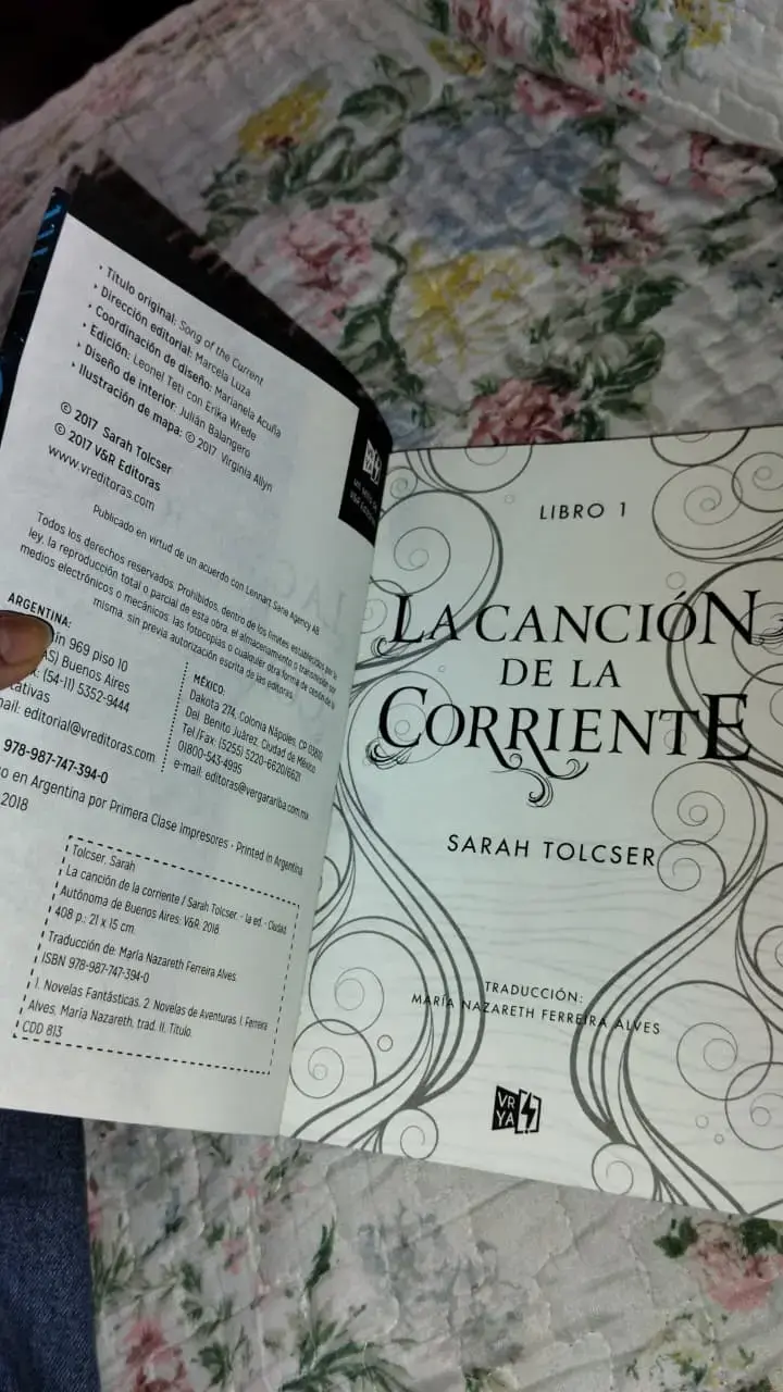 Libro'La Canción de la Corriente' de Sarah Tolcser - 2