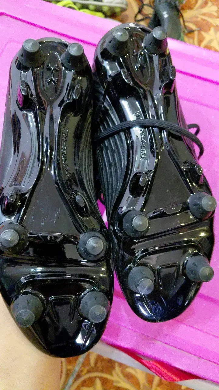 Botines de fútbol Under Armour negros - 2