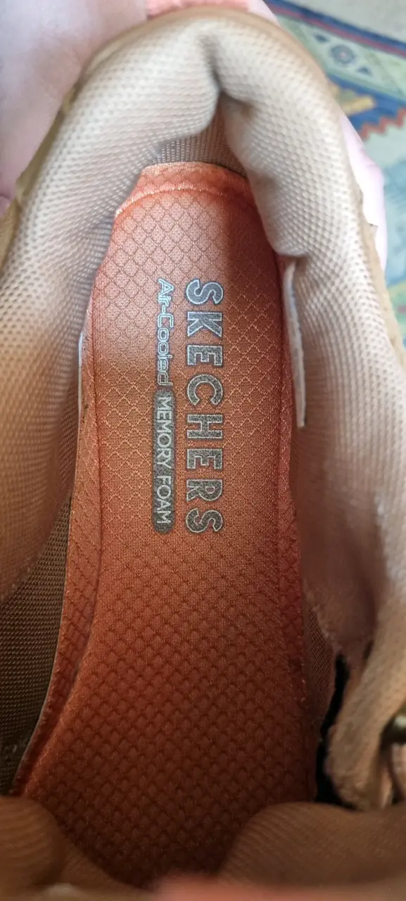 Zapatillas Skechers Mujer Beige Resistente al Agua - 5