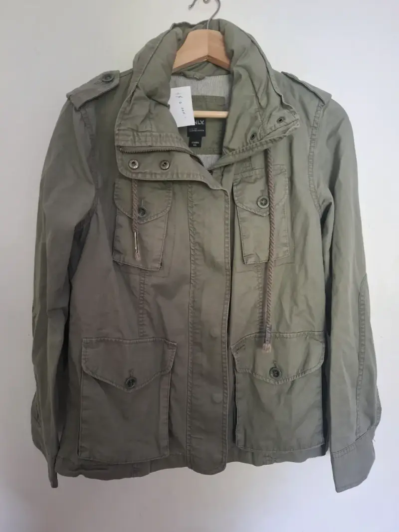 Chaqueta verde militar para mujer Only - 2