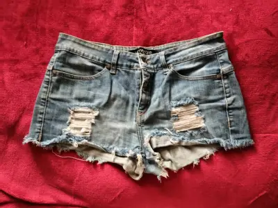 Shorts de mezclilla desgastados Umbrale - miniatura 2
