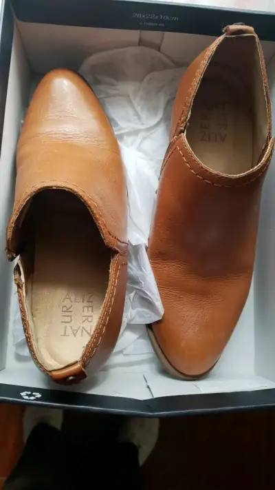 Botines de cuero marrón Naturalizer - miniatura 2