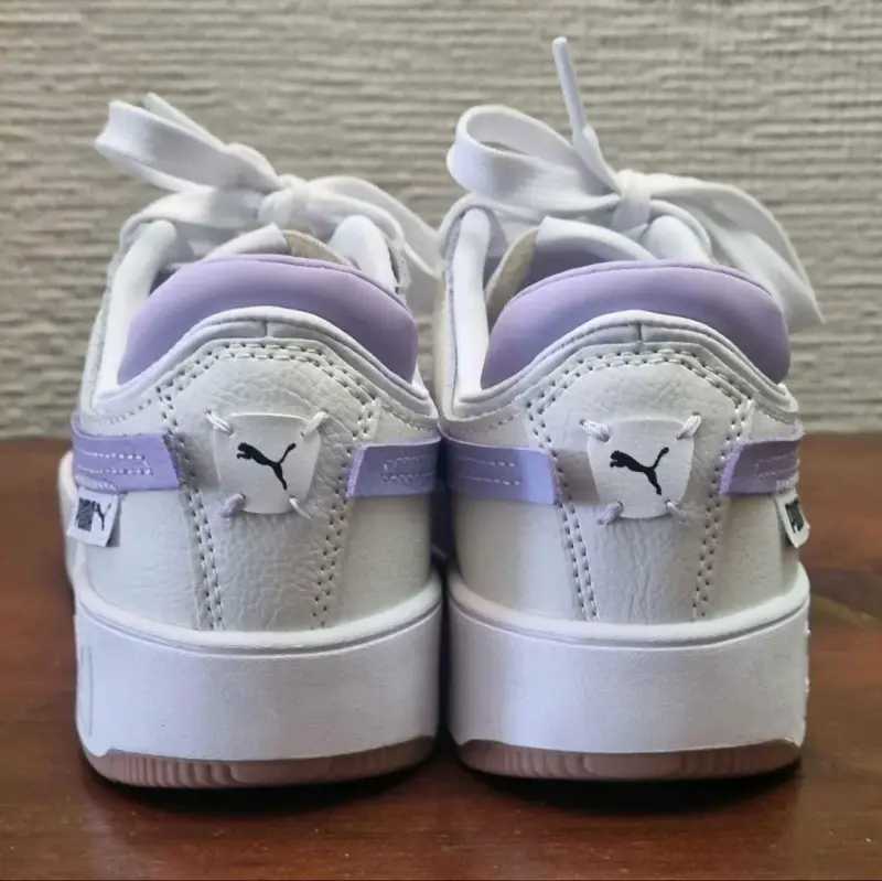 Zapatillas deportivas blancas y lilas Puma - 3