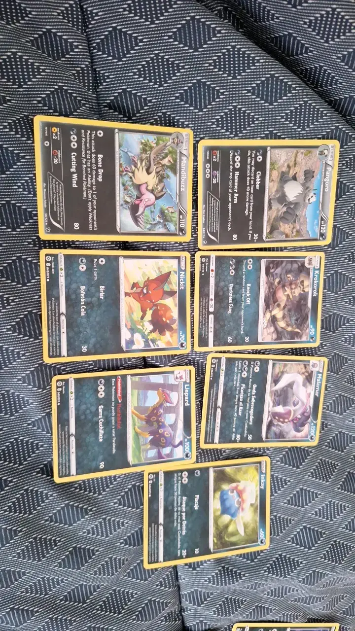 Lote de cartas Pokémon oscuro - 2