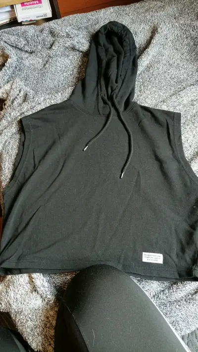 Chaleco sin mangas negro H&M con capucha - miniatura 2