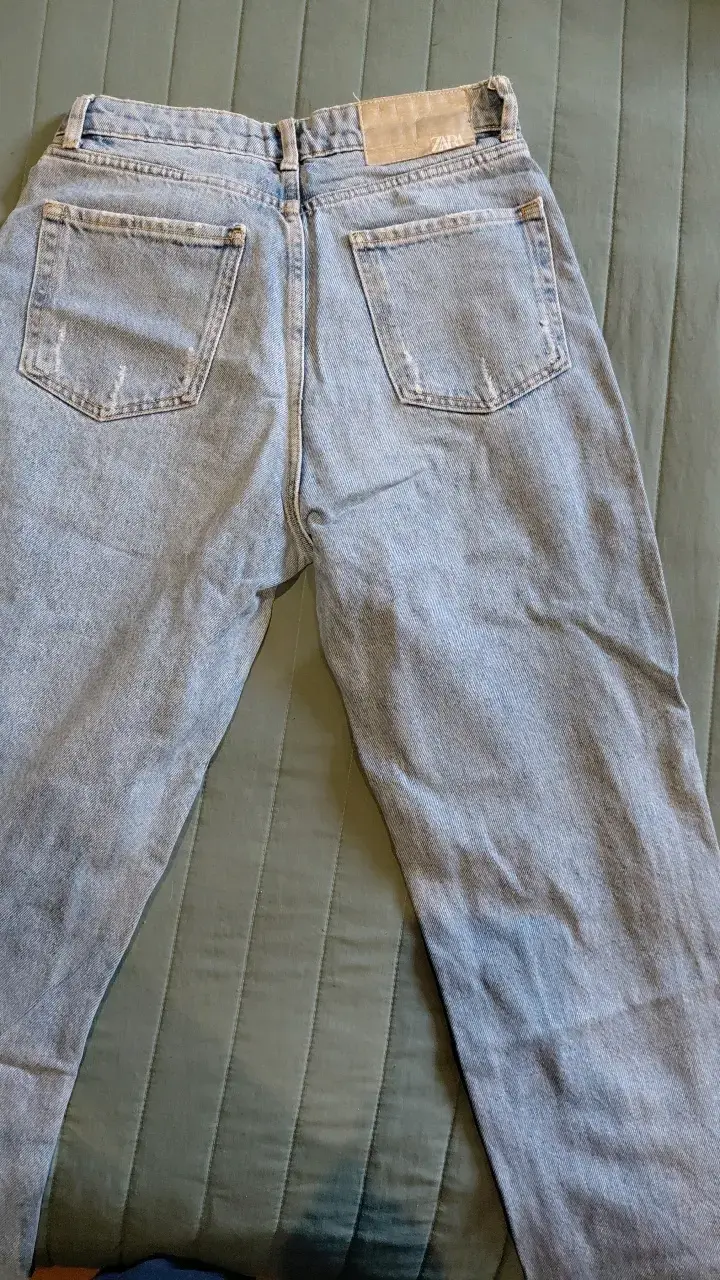 Jeans rasgados azul claro Zara para mujer - 3