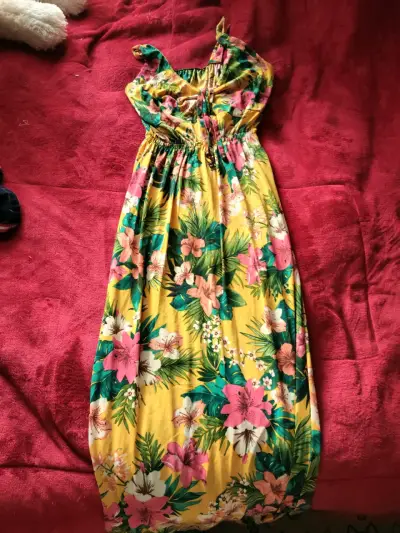 Vestido largo floral amarillo para mujer - miniatura 1
