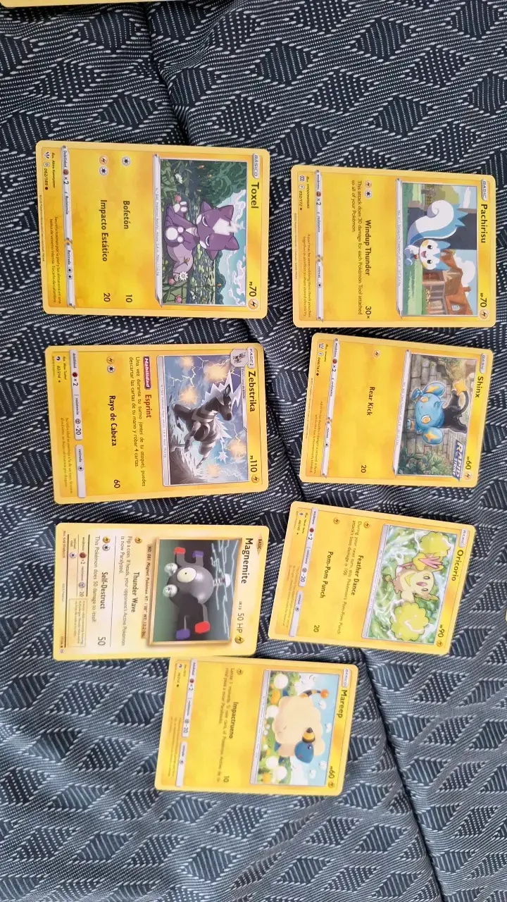 Colección de Cartas Pokémon Eléctricas - 3