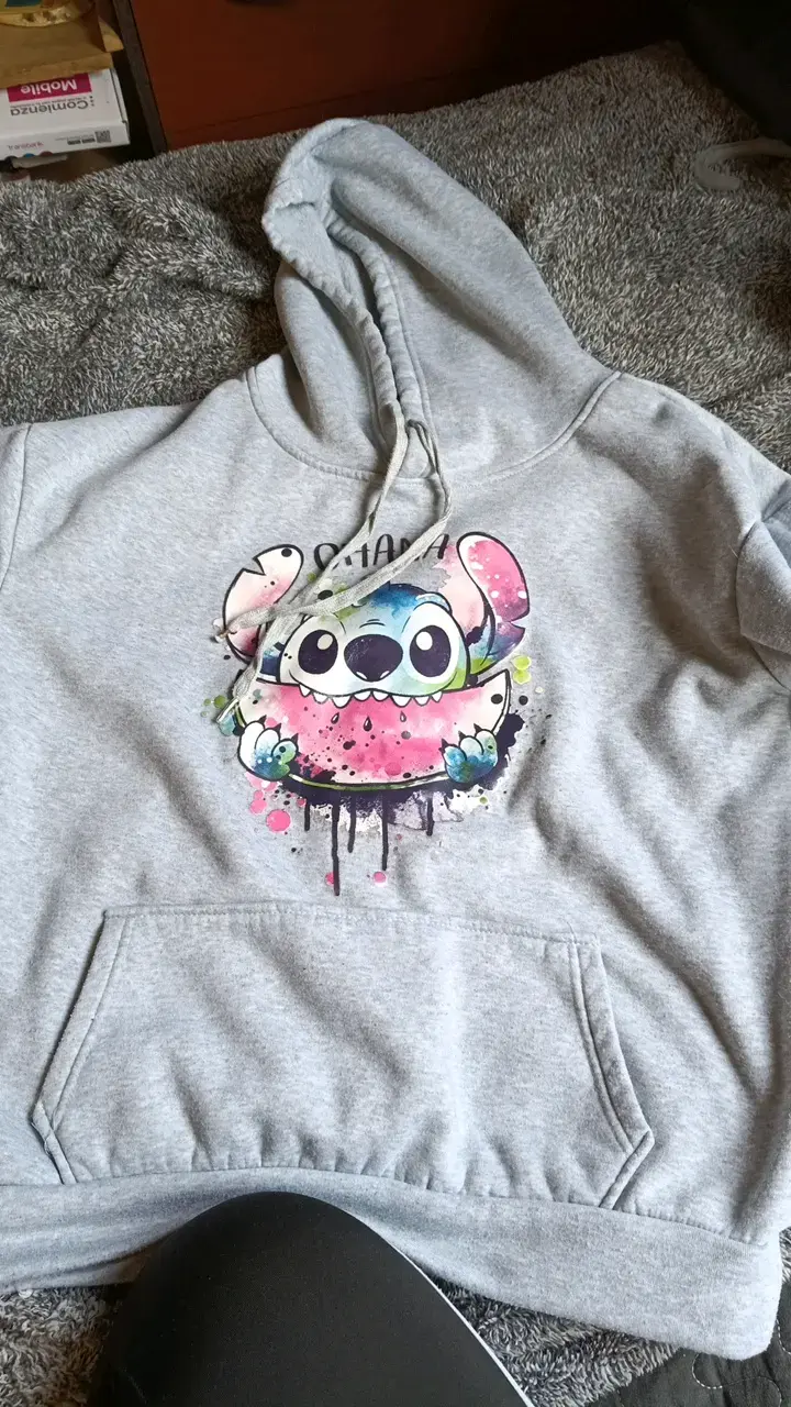 Polerón gris con diseño de Stitch - 2
