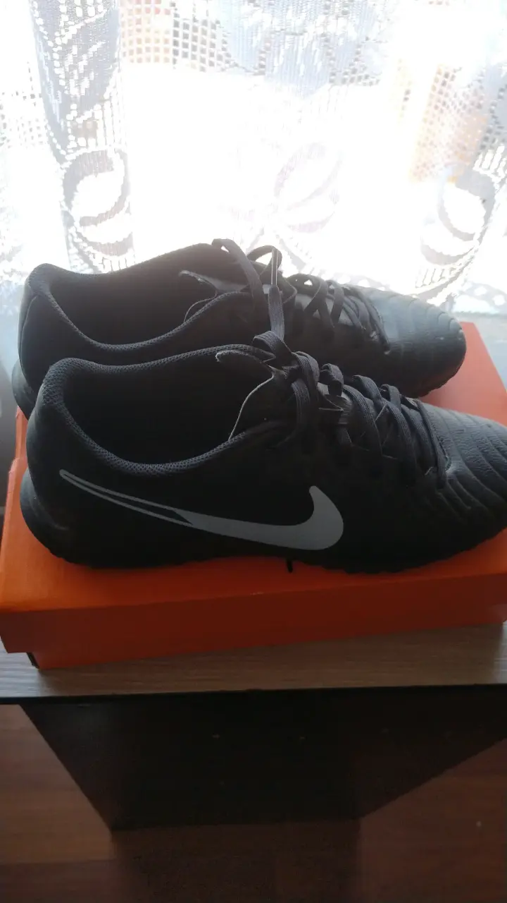 Zapatillas deportivas negras Nike Legend 10 Club TF - 1