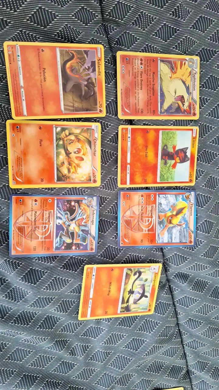 Lote de cartas Pokémon tipo fuego - 4