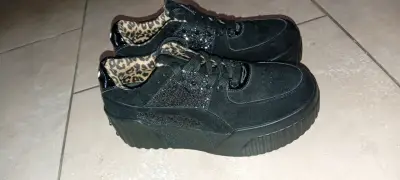 Zapatillas negras con interior animal print Gotta - miniatura 2