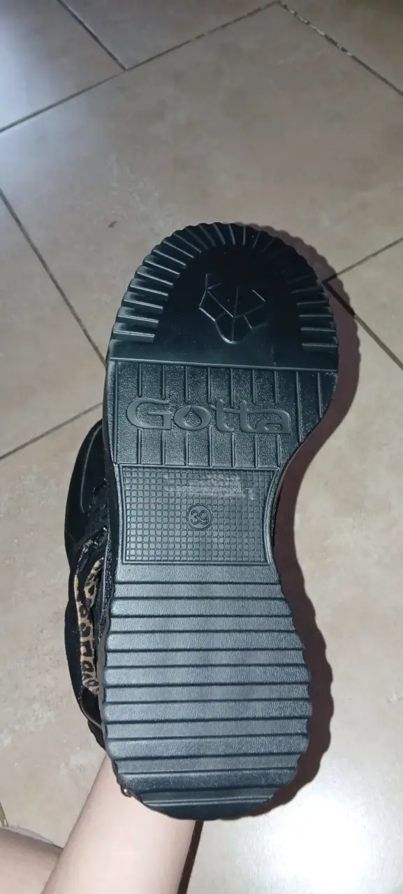Zapatillas negras con interior animal print Gotta - 4