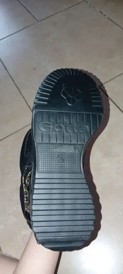 Zapatillas negras con interior animal print Gotta - miniatura 4