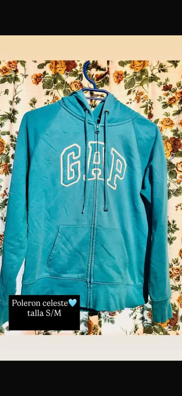 Polerón celeste GAP talla S/M