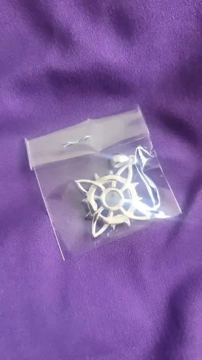 Colgante de plata nudo de bruja con cuarzo rosa - miniatura 2