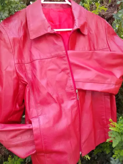 Chaqueta de cuero  natural roja para mujer - miniatura 4