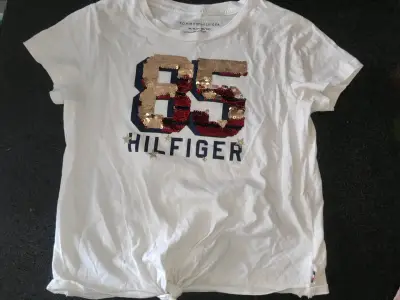 Polera Tommy Hilfiger con lentejuelas - miniatura 2