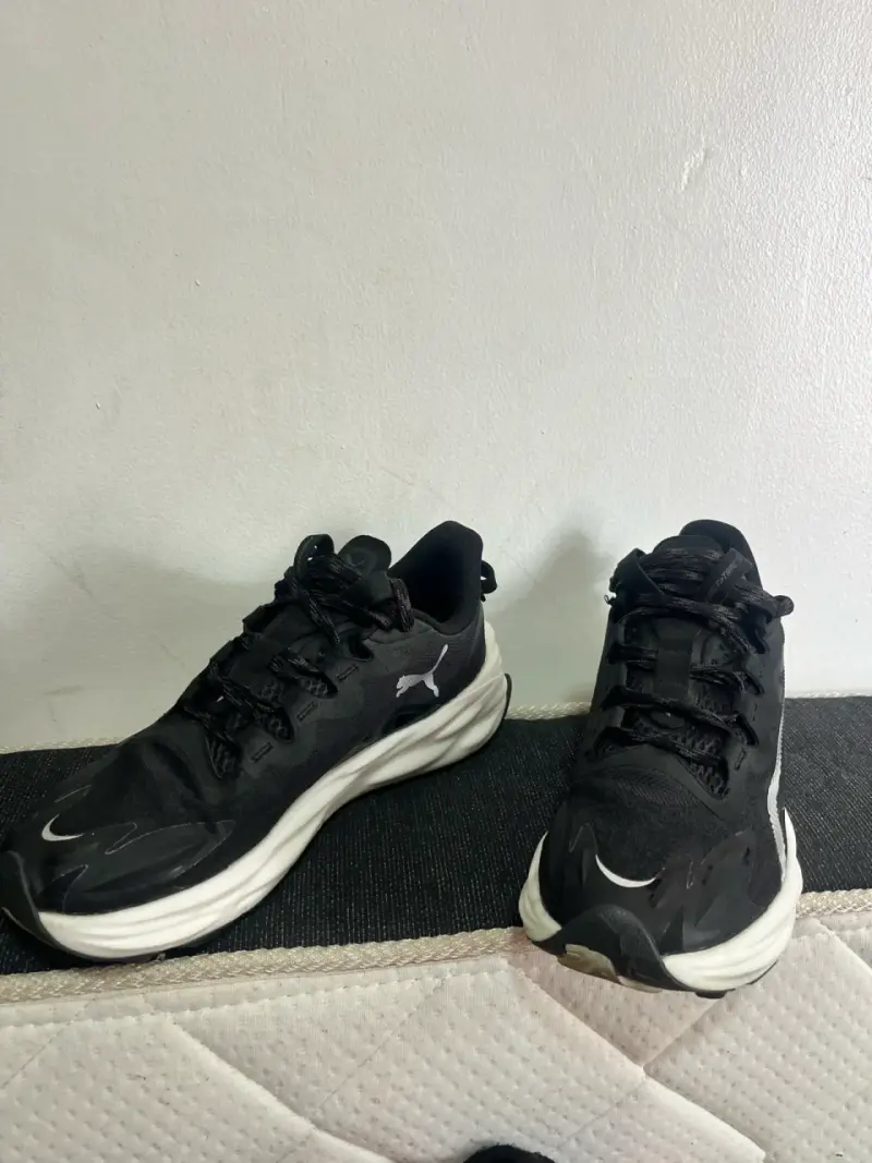 Zapatillas deportivas negras Puma Nitro - 2