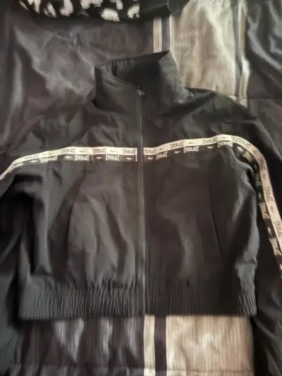 Chaqueta deportiva negra Everlast para mujer - miniatura 2