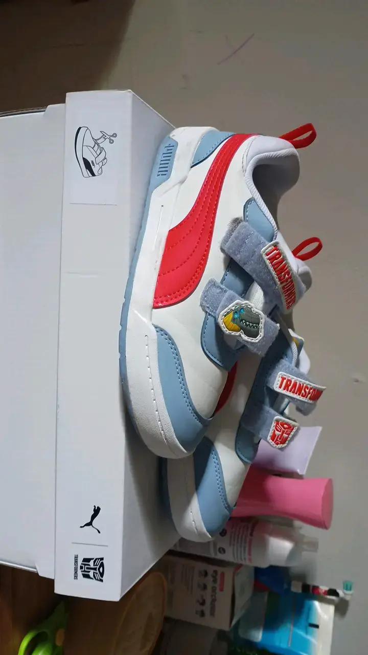 Zapatillas infantiles Puma Transformers blancas y rojas - 1