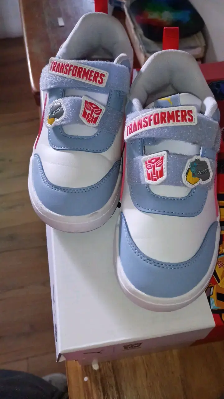 Zapatillas infantiles Puma Transformers blancas y rojas - 3