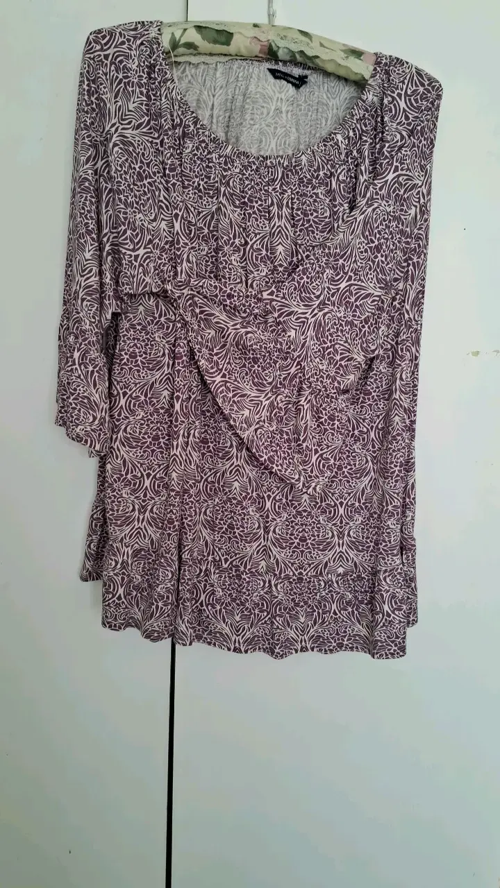 Blusa estampada manga larga para mujer