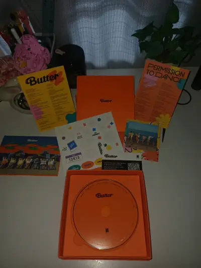 Álbum BTS Butter Edición Especial - miniatura 4