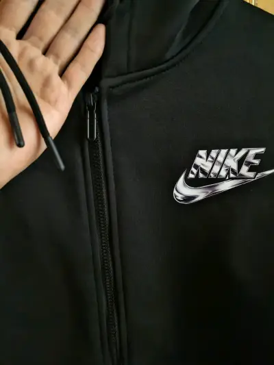 Polerón con capucha Nike negro para hombre - miniatura 2