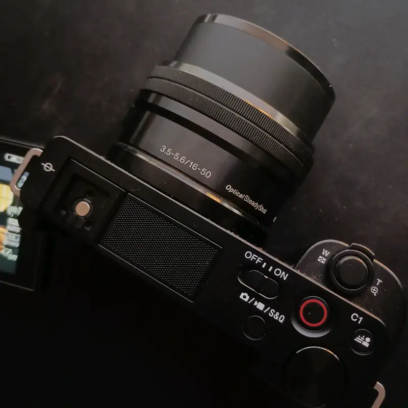 Cámara Sony ZV-E10 4K con lente 16-50mm - 3
