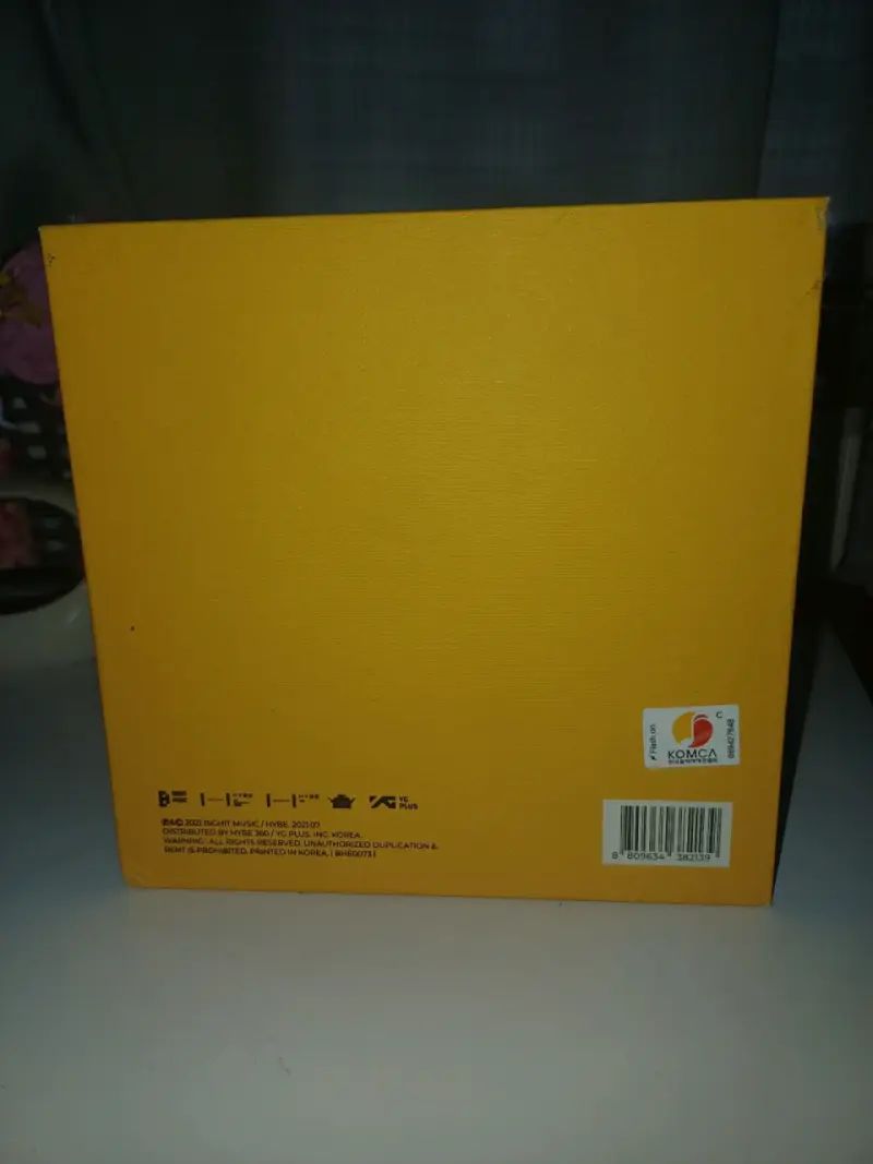 Álbum Butter vrs CREAM de BTS, sin photocard - 3