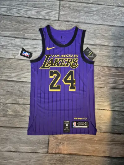 NBA Los Angeles Lakers Kobe Bryant 24 - miniatura 1