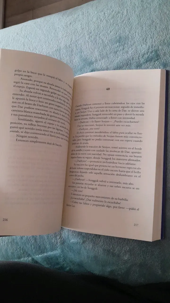 Libro 'Still With You' de Lily Del Pilar - 4