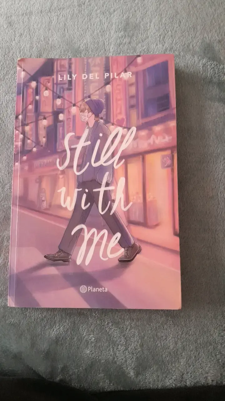 Libro 'Still With Me' de Lily Del Pilar - 1