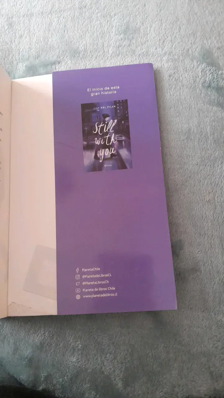 Libro 'Still With Me' de Lily Del Pilar - 3