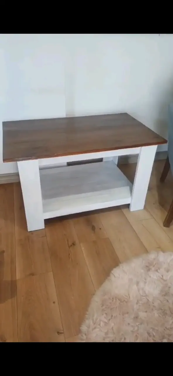 Mesa de centro de madera con estante inferior - 4