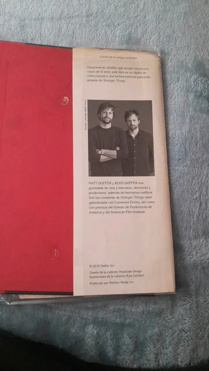 Libro Stranger Things: Mundos del Revés - 4