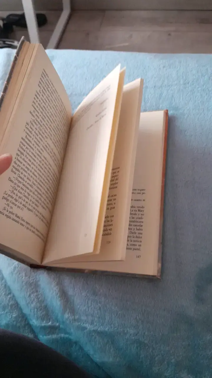 Libro 'Como Agua Para Chocolate' de Laura Esquivel - 3