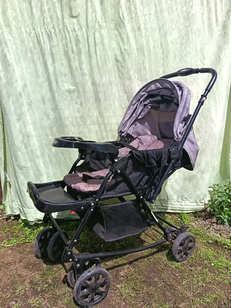 Coche de bebé plegable con bandeja - 2