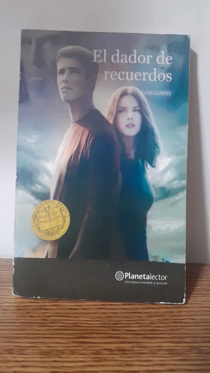 Libro 'El Dador de Recuerdos' de Lois Lowry - 1